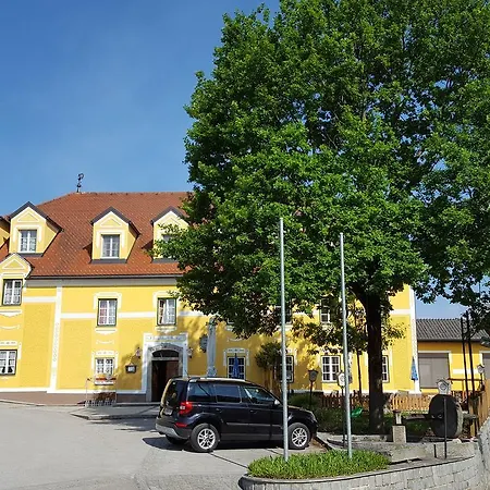 Kremslehner Hotel *