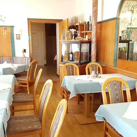 Hotell Kremslehner *